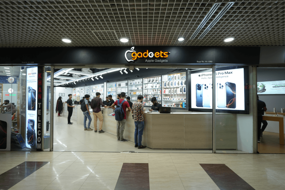 apple-gadgets-storefront-jamuna-future-park-2892